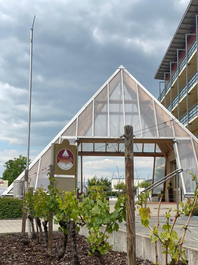 Kurhotel Pyramide Bad Windsheim Luaran gambar