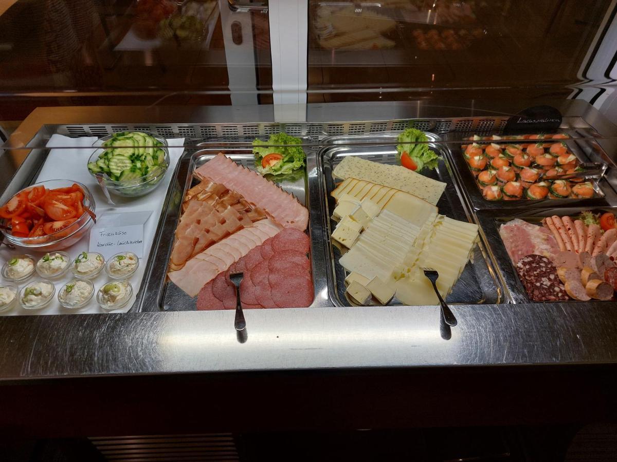 Kurhotel Pyramide Bad Windsheim Luaran gambar