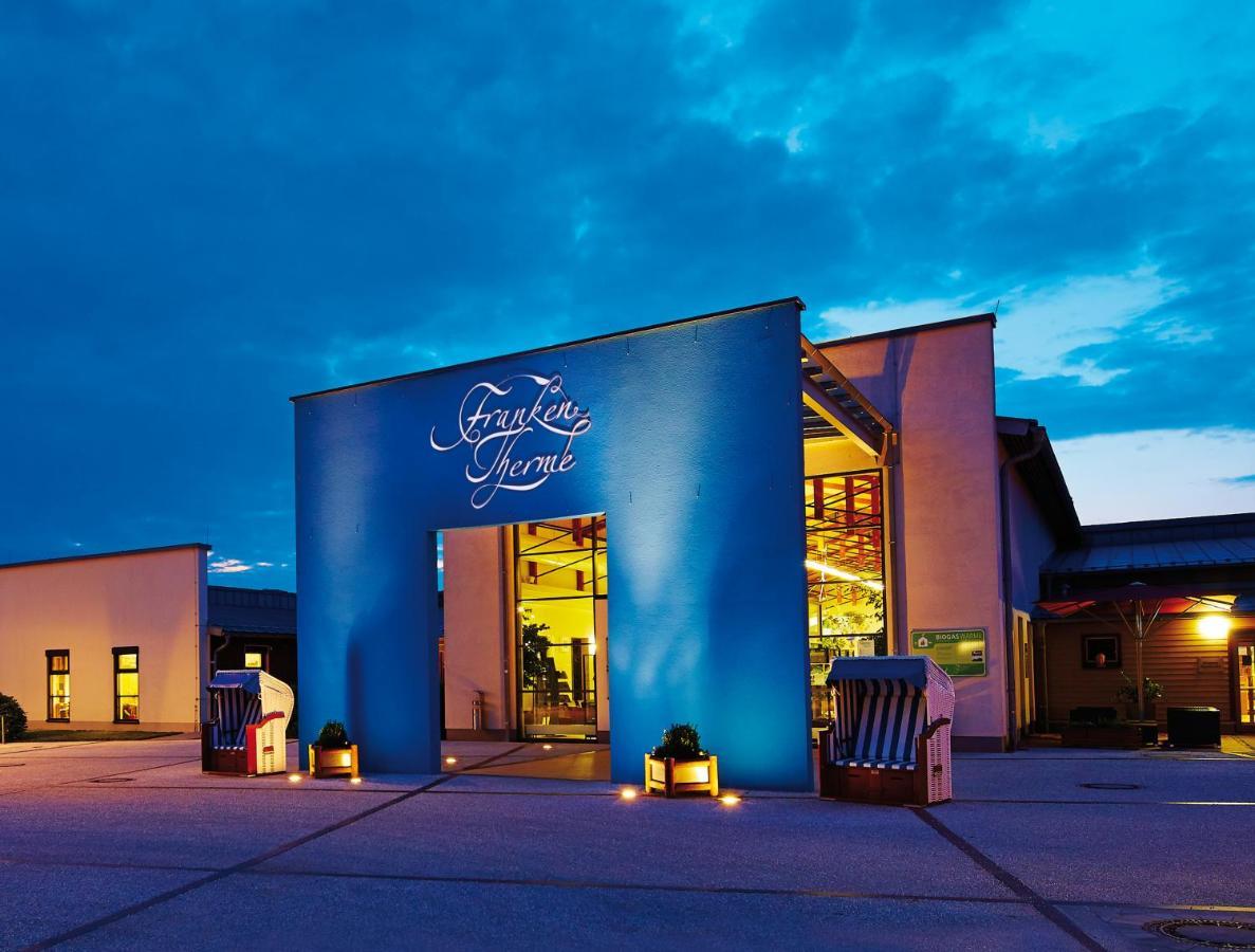 Kurhotel Pyramide Bad Windsheim Luaran gambar