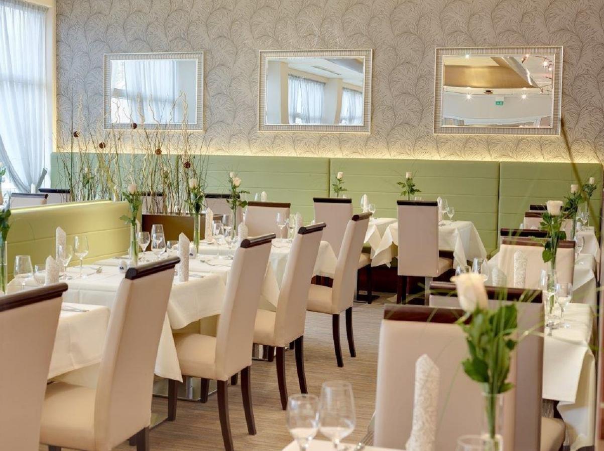 Kurhotel Pyramide Bad Windsheim Luaran gambar