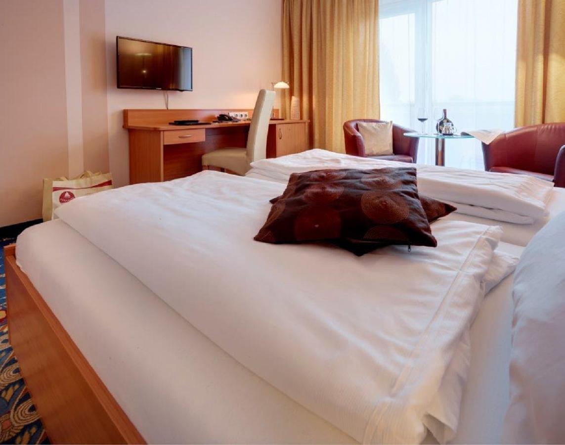 Kurhotel Pyramide Bad Windsheim Luaran gambar