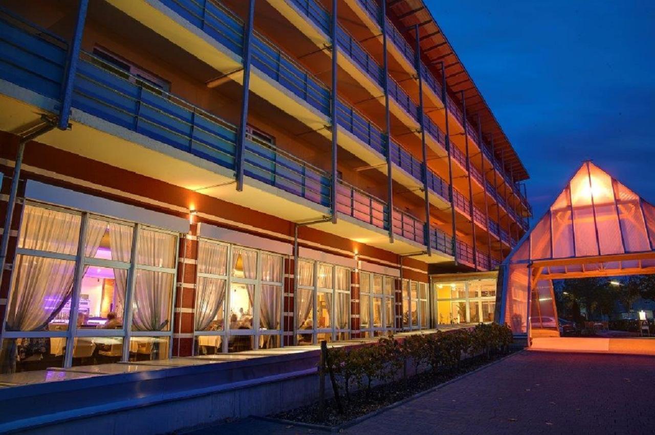Kurhotel Pyramide Bad Windsheim Luaran gambar
